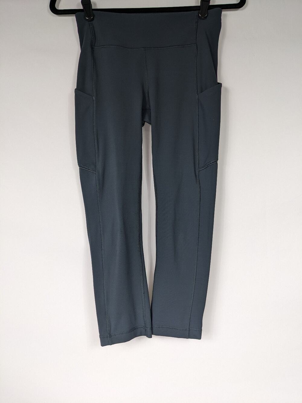 Lululemon Cropped Leggings Dark Grey 4 Pockets High Waist Zippered Athleisure